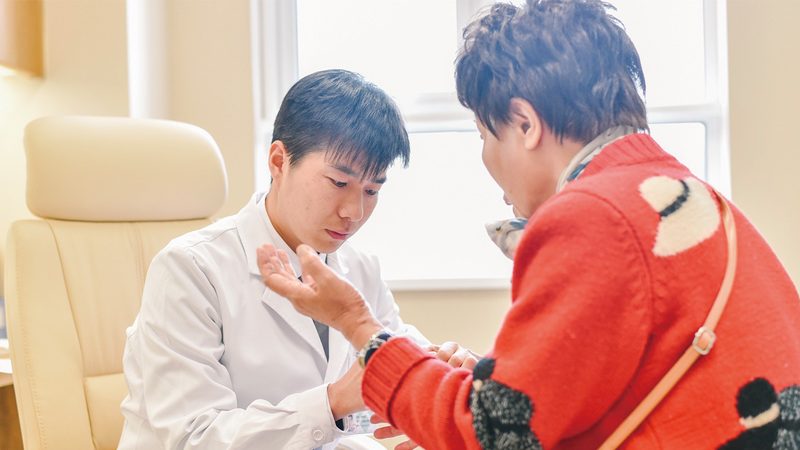医养结合养老院：定制化服务方案如何满足失能老人需求