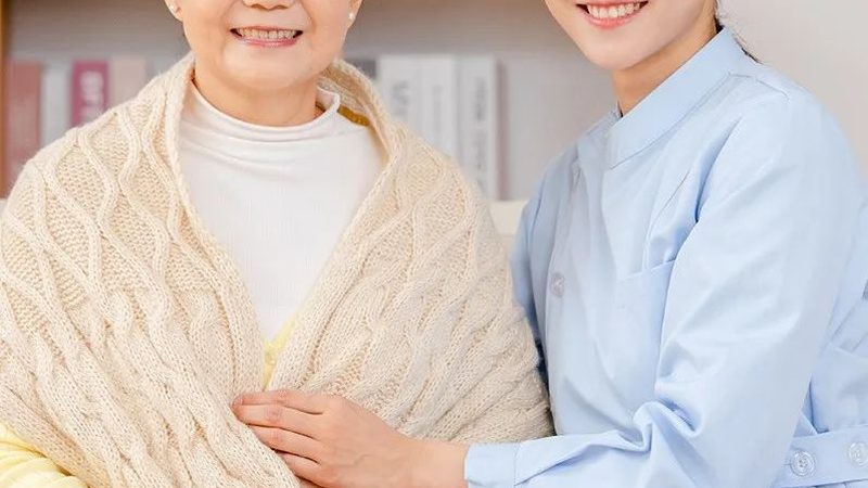 护工与陪护，有何不同？一表看懂服务差异**