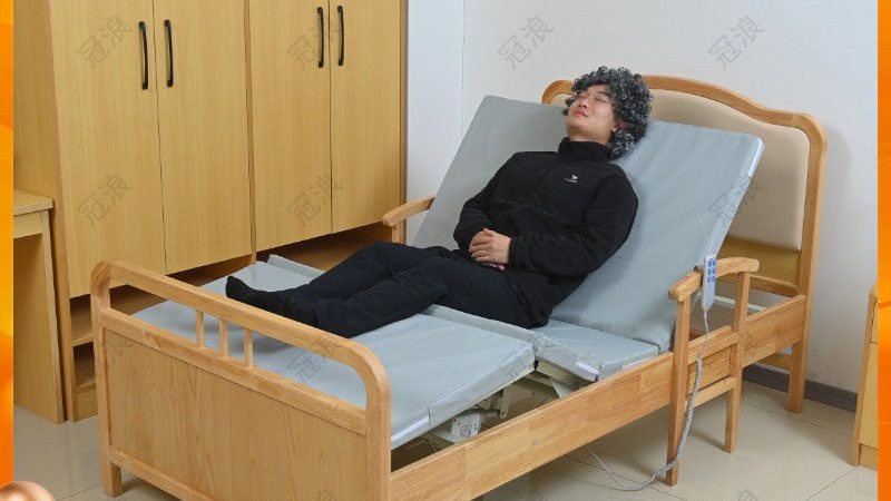 养老机构陪护人员年龄限制：为何设定及影响